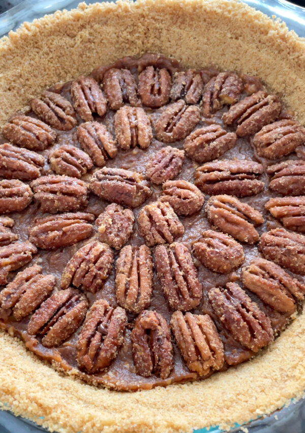 Healthy Pecan Pie (naturally sweetened)